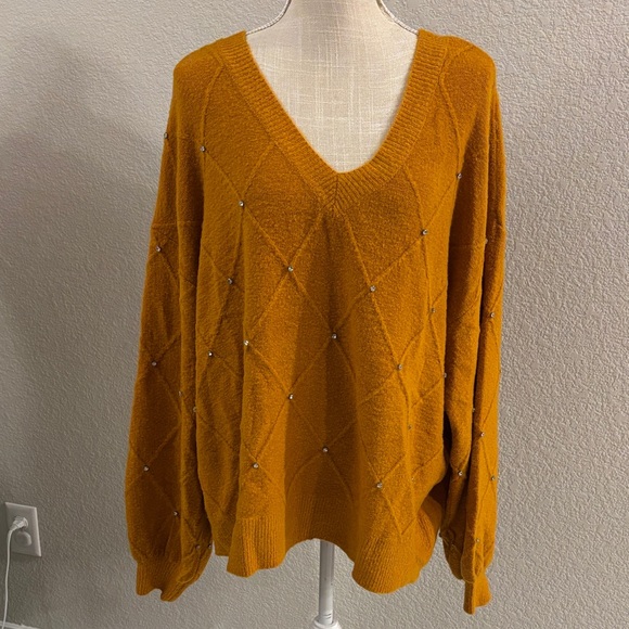 NWT Liz Claiborne V-Neck Mustard Sweater with Rhinestone Embellishments Size XL - Picture 1 of 8